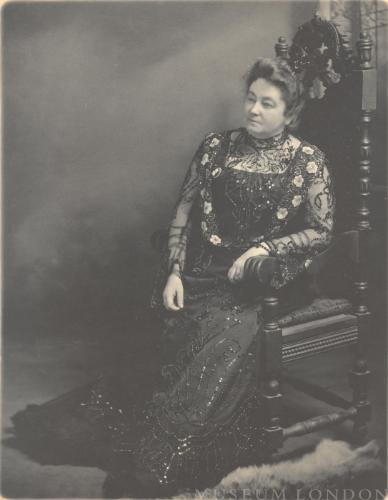 Mrs. Elizabeth Hyman; photograph by Edy Bros, London