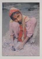 KALCUTT, PRINT # 88458: GIRL SORTING CHARCOAL