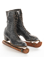 Skates and Leather Blade Guards