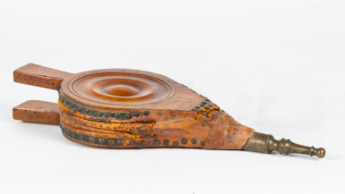 Bellows