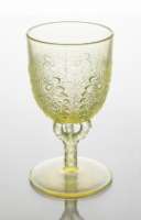 Leaf and Stem Tinted Goblet (Maple Leaf on Trunk)