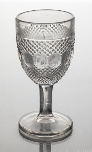 Wine Glass (Dew and Raindrop)