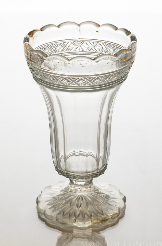 Glass Celery Vase (Daisy and Cross Band)
