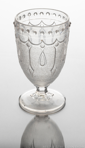 Clear Drinking Glass (Loop and Dart)