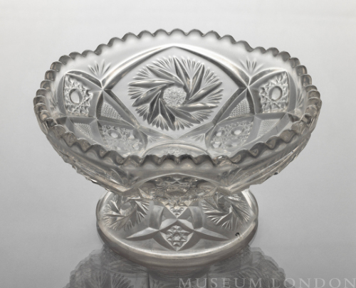 Glass Candy Dish (Nearcut)