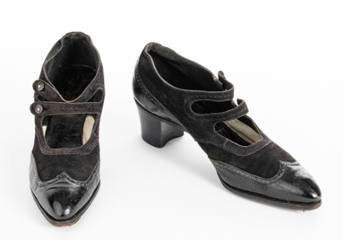 Lady's Leather Strap Shoes