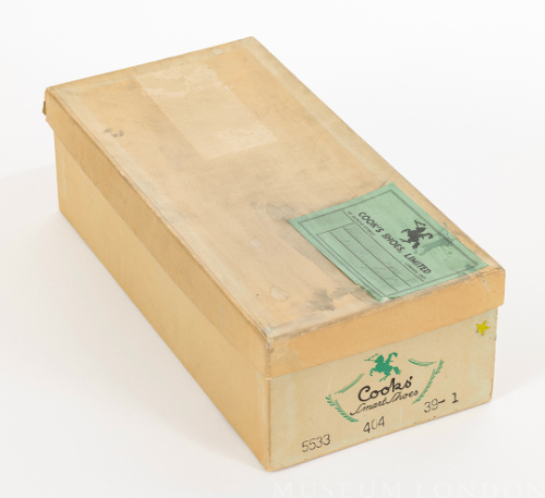 "Cook's Smart Shoes" Box