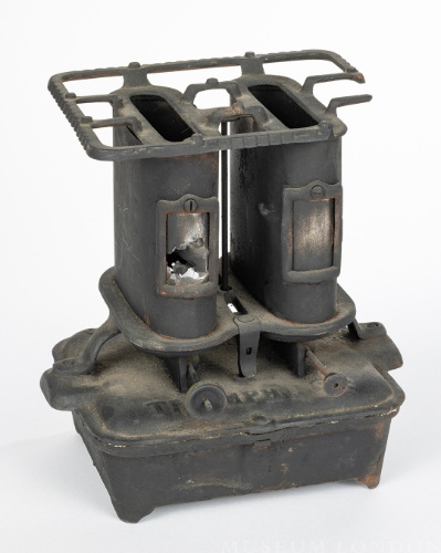 McClary's Oil Heating Stove "Triumph 2"
