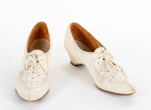 Pair of White Leather Oxfords