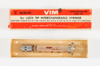 2cc syringe in box
