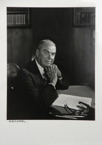 © Estate of Yousuf Karsh